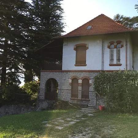 Velia Vila Lierna