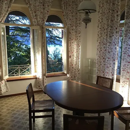 Villa Velia Lierna